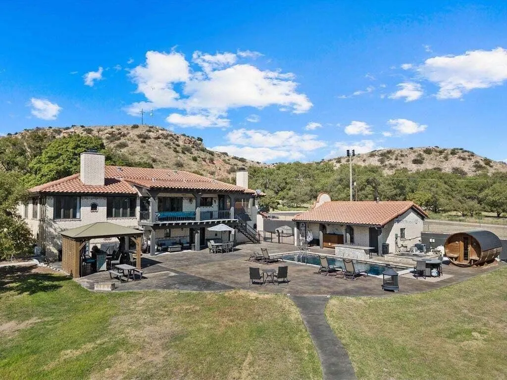 Photo 3 — 98 S Lakeshore Drive, Ransom Canyon, TX 79366