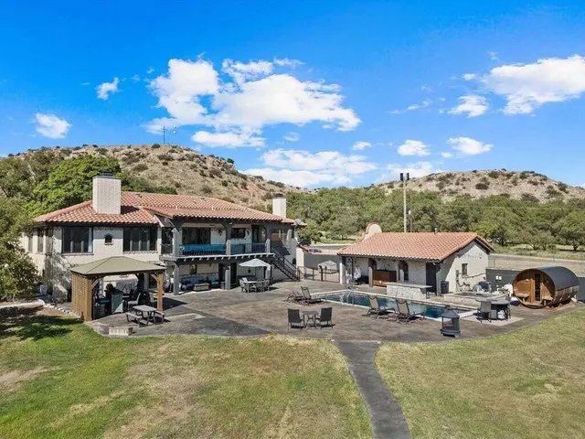 Photo 3 — 98 S Lakeshore Drive, Ransom Canyon, TX 79366