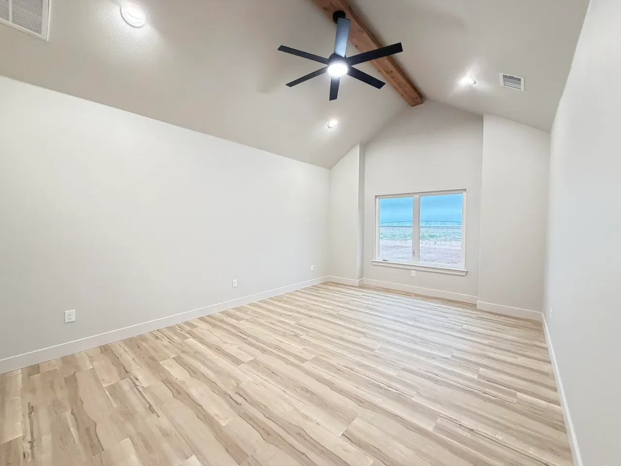 Photo 25 — 1155 E Hayes Street, New Home, TX 79383