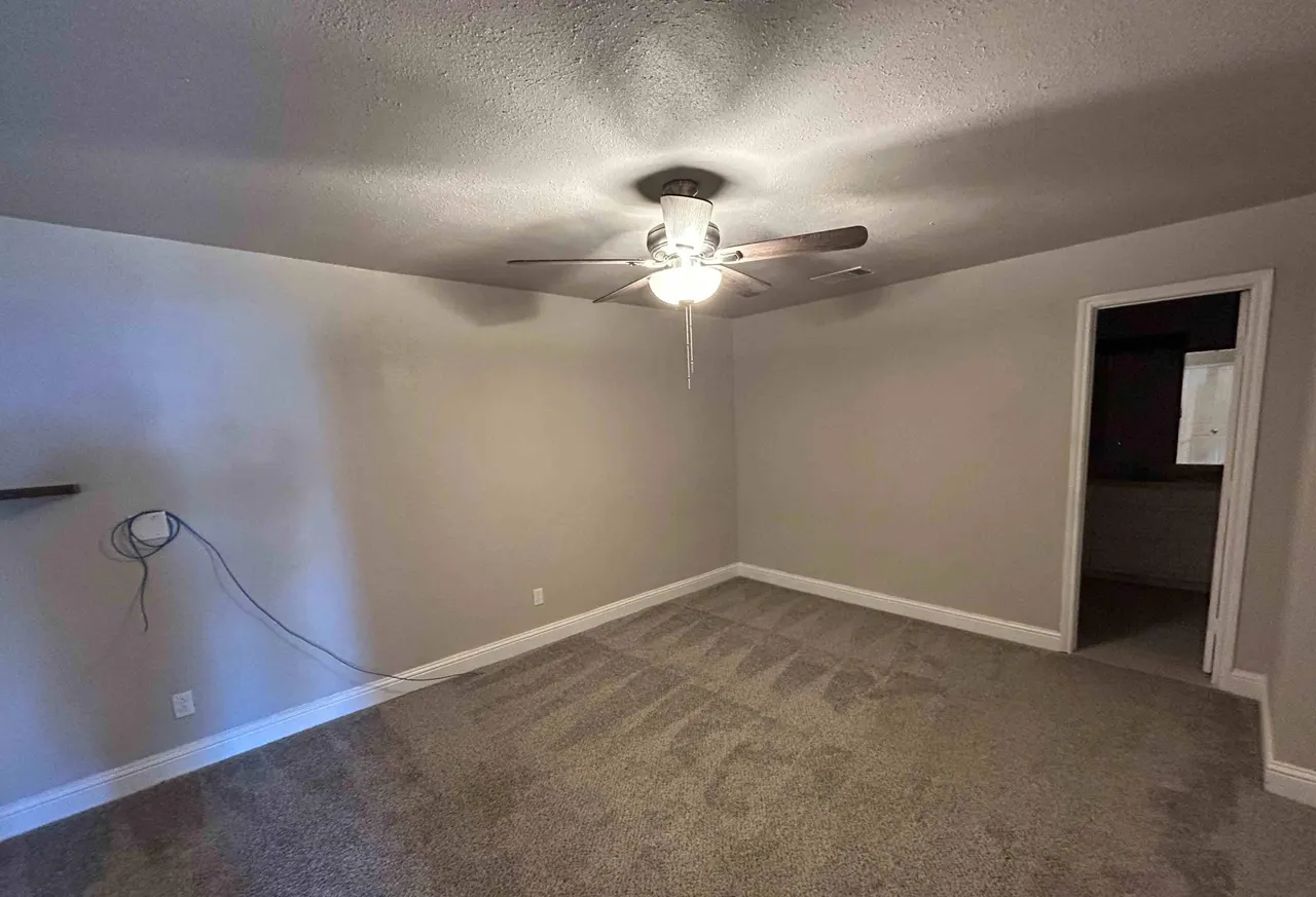 Photo 7 — 2221 39th Street, Lubbock, TX 79412
