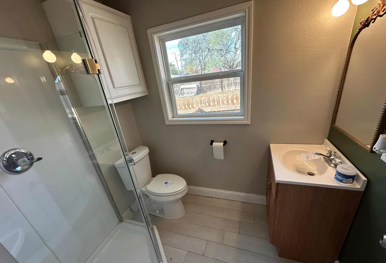 Photo 13 — 2221 39th Street, Lubbock, TX 79412