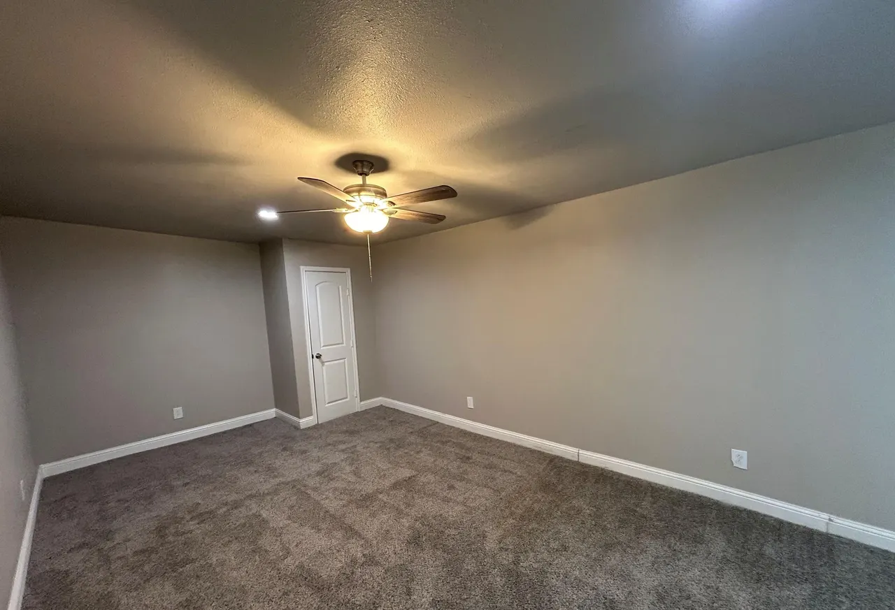 Photo 11 — 2221 39th Street, Lubbock, TX 79412