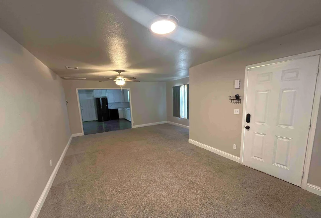 Photo 3 — 2221 39th Street, Lubbock, TX 79412