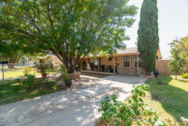 Photo 2 — 3209 Redwood Drive, Odessa, TX 79762