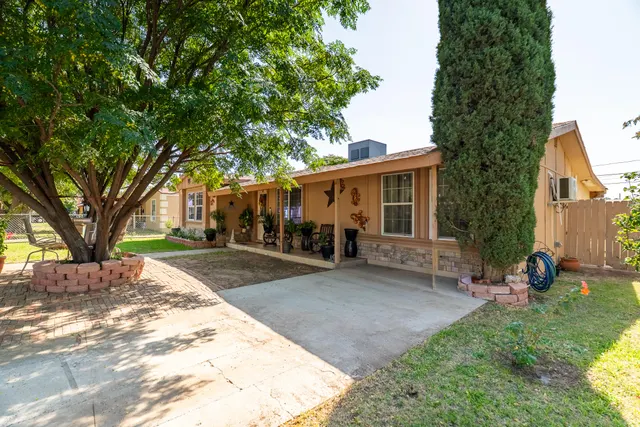 Photo 5 — 3209 Redwood Drive, Odessa, TX 79762