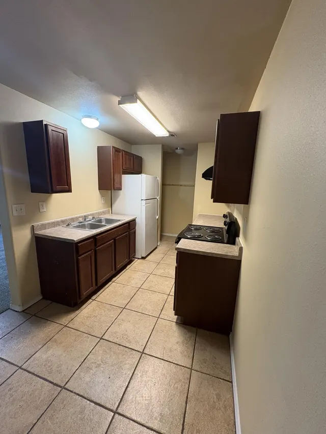 Photo 4 — 717 43rd Street 719, Lubbock, TX 79404