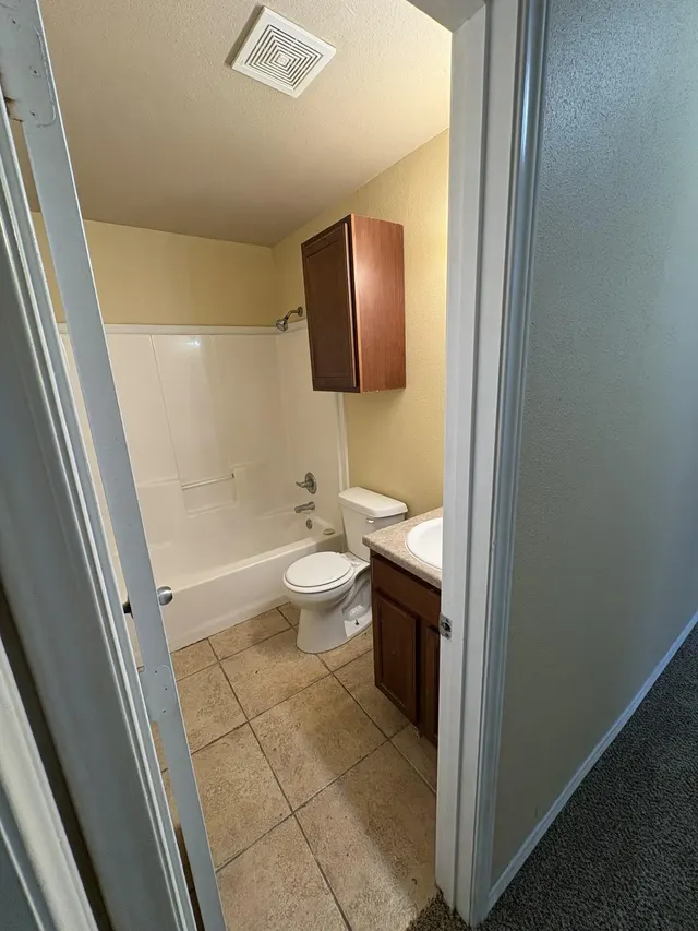 Photo 8 — 717 43rd Street 719, Lubbock, TX 79404