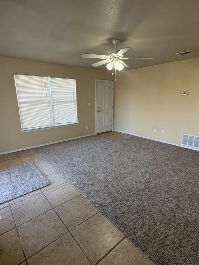 Photo 3 — 717 43rd Street 719, Lubbock, TX 79404