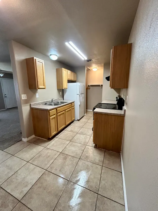 Photo 5 — 715 43rd Street 1&2, Lubbock, TX 79404