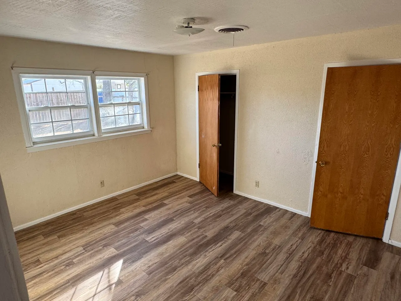 Photo 11 — 601 38th Street, Lubbock, TX 79404
