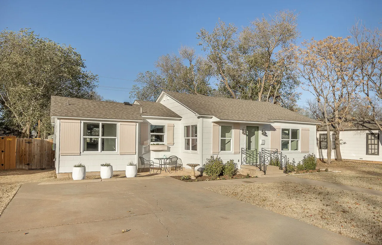 Photo 24 — 2818 33rd Street, Lubbock, TX 79410
