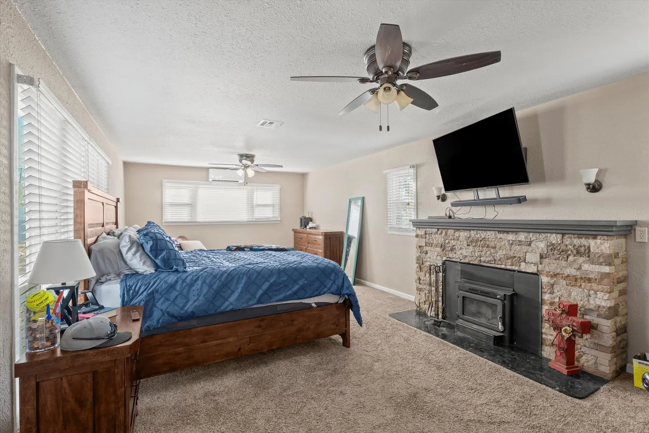 Photo 7 — 110 W Monroe Street, Levelland, TX 79336