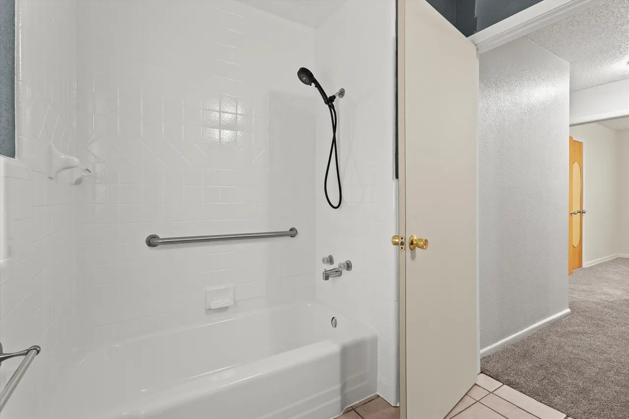 Photo 13 — 131 Elgin Avenue, Levelland, TX 79336