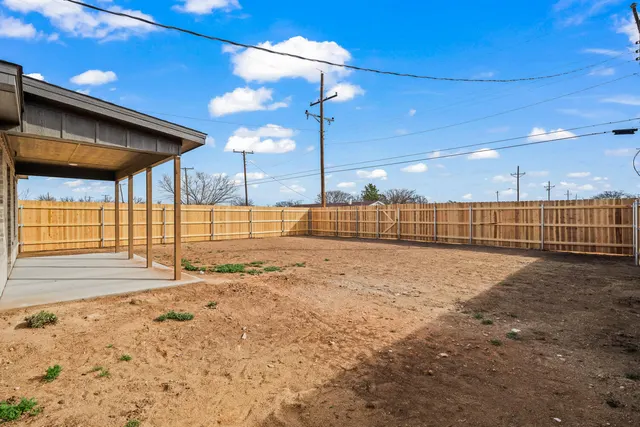 Photo 7 — 1222 Ave I, Ralls, TX 79357