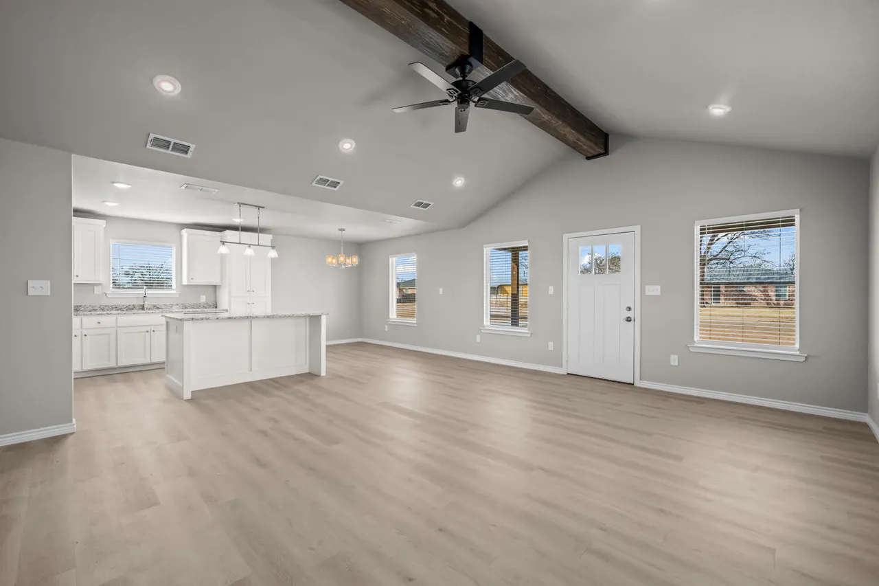 Photo 10 — 1222 Ave I, Ralls, TX 79357