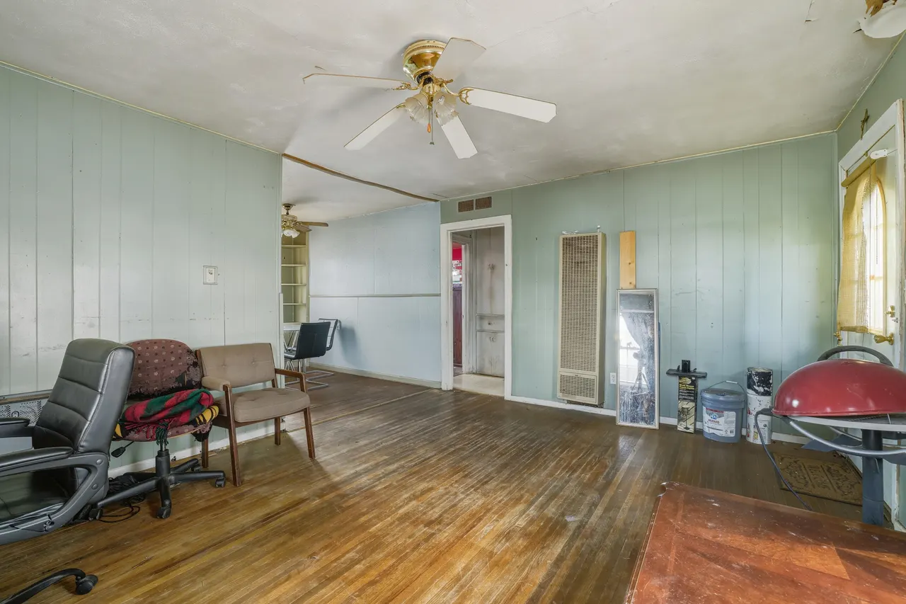 Photo 6 — 2315 2nd Street, Lubbock, TX 79415