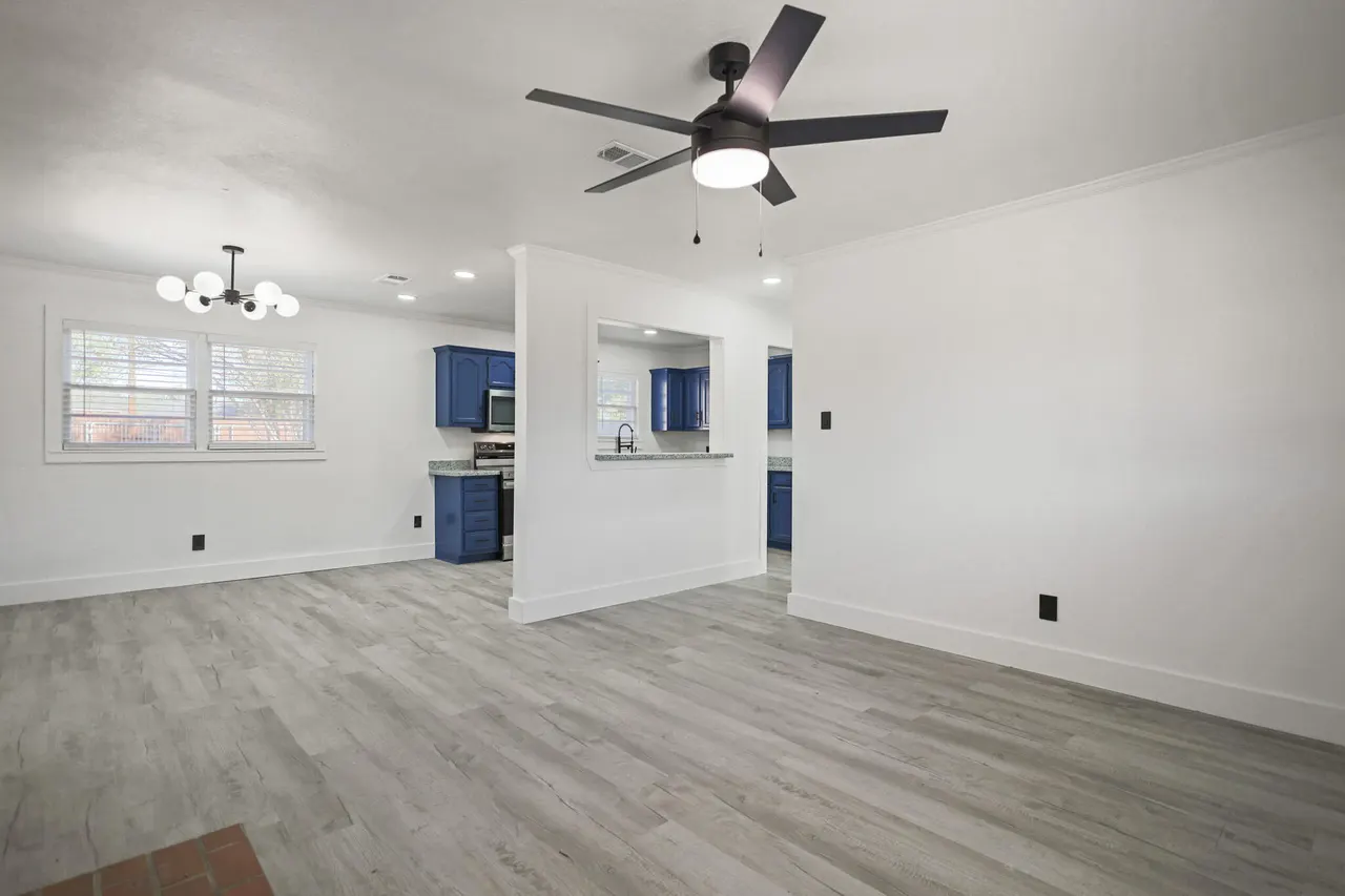 Photo 5 — 5512 45th Street, Lubbock, TX 79414