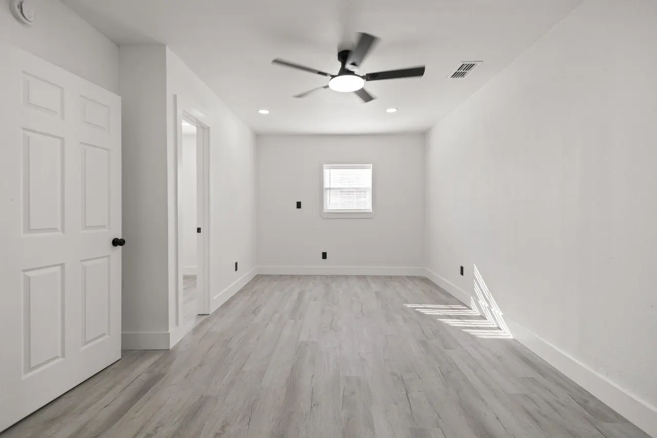 Photo 13 — 5512 45th Street, Lubbock, TX 79414