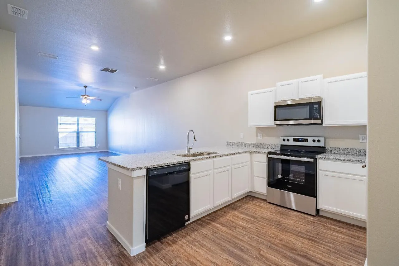 Photo 2 — 2114 N Avenue K A, Lubbock, TX 79403