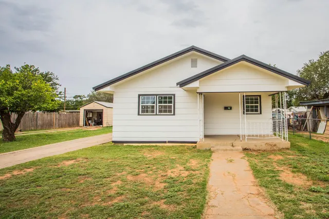 Front exterior — 3012 39th Street, Lubbock, TX 79413