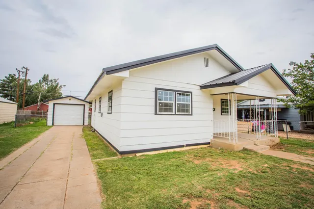 Photo 5 — 3012 39th Street, Lubbock, TX 79413