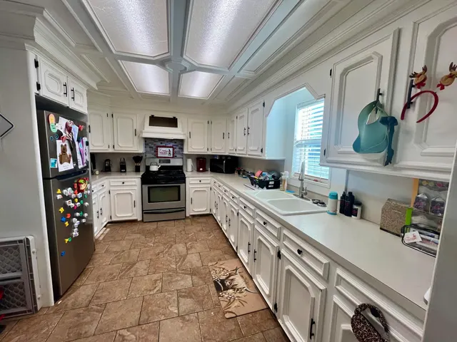 Photo 4 — 118 Hicks Place, Levelland, TX 79336