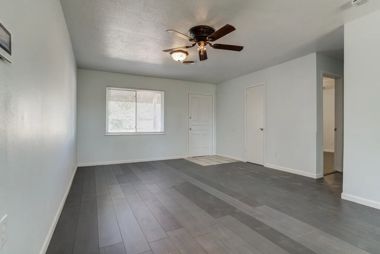 Photo 9 — 5417 49th Street, Lubbock, TX 79414