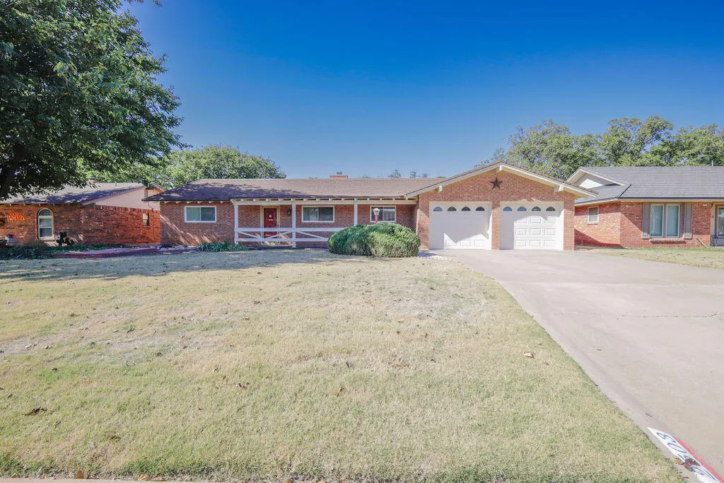 Front exterior — 2503 Holliday Street, Plainview, TX 79072