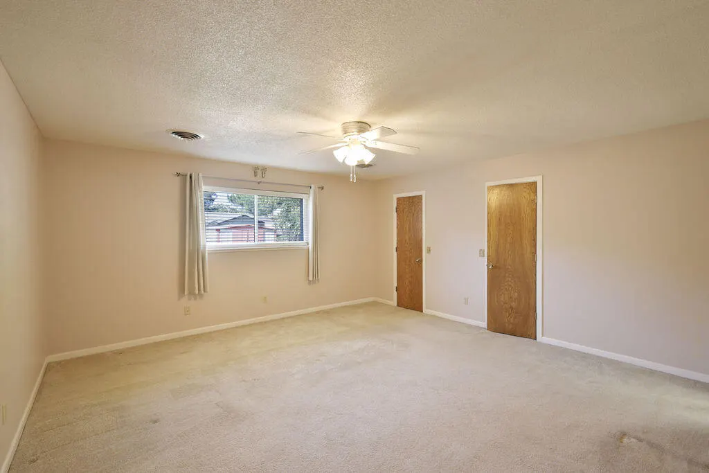 Photo 11 — 2503 Holliday Street, Plainview, TX 79072