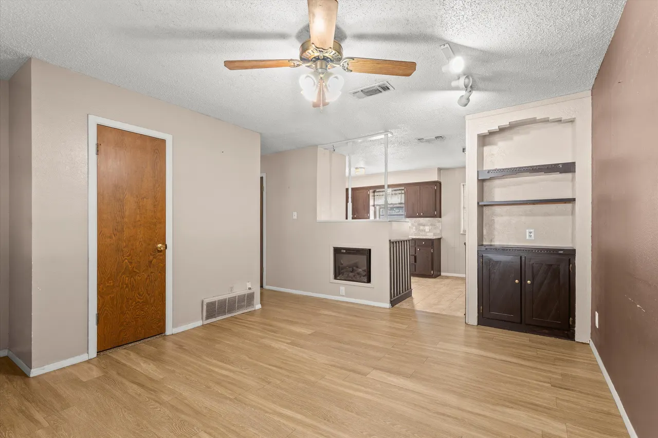 Photo 5 — 406 Poplar Street, Levelland, TX 79336