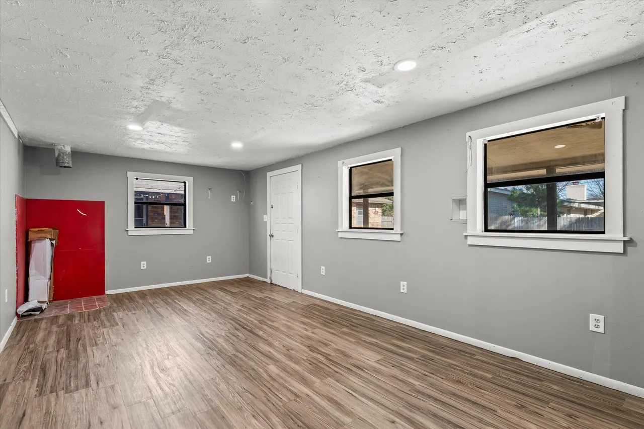 Photo 20 — 406 Poplar Street, Levelland, TX 79336