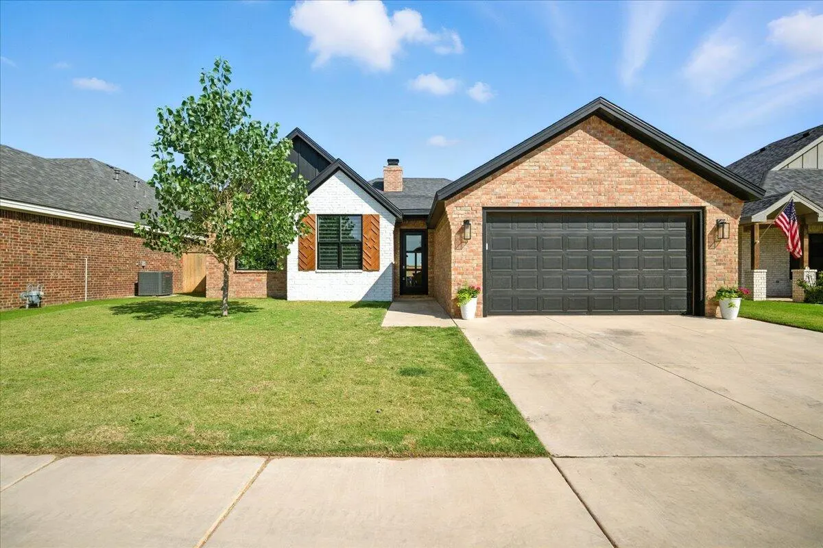Front exterior — 813 N 6th Circle, Wolfforth, TX 79382
