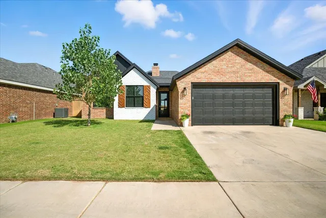 Front exterior — 813 N 6th Circle, Wolfforth, TX 79382