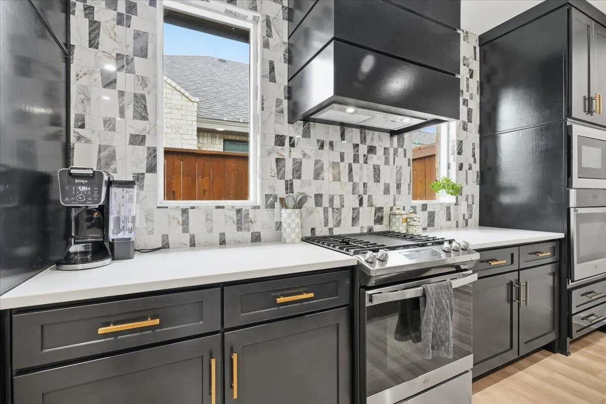 Photo 13 — 813 N 6th Circle, Wolfforth, TX 79382