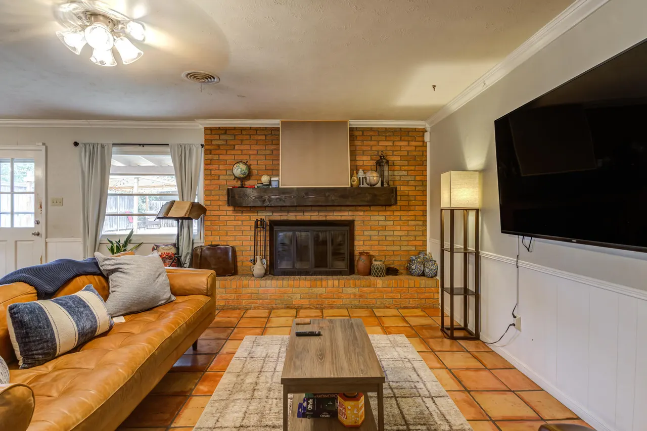 Photo 12 — 3420 60th Street, Lubbock, TX 79413