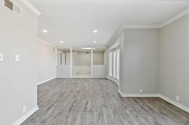 Photo 5 — 207 Yucca Terrace, Plainview, TX 79072