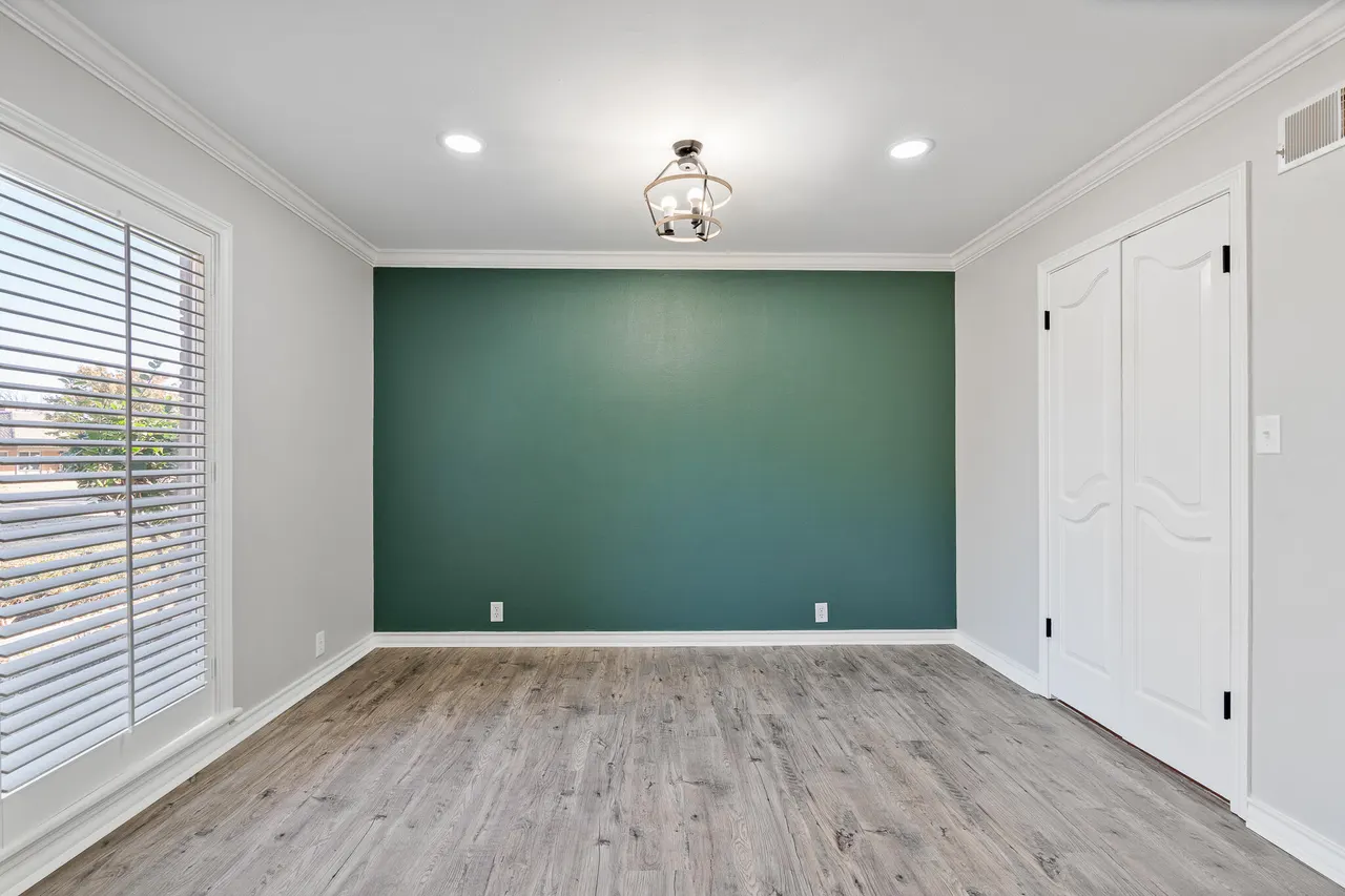 Photo 8 — 207 Yucca Terrace, Plainview, TX 79072