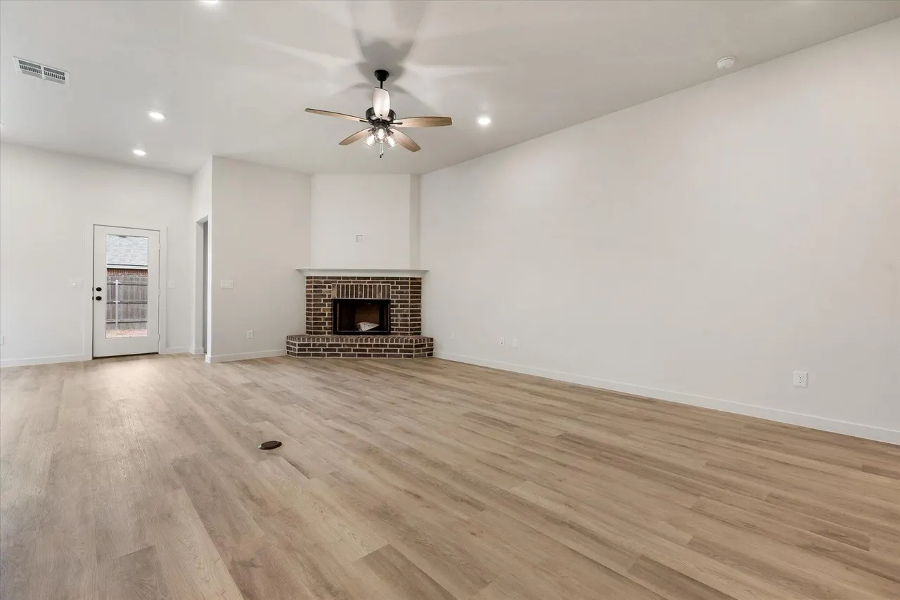 Photo 3 — 2001 Cottonwood Avenue, Wolfforth, TX 79382