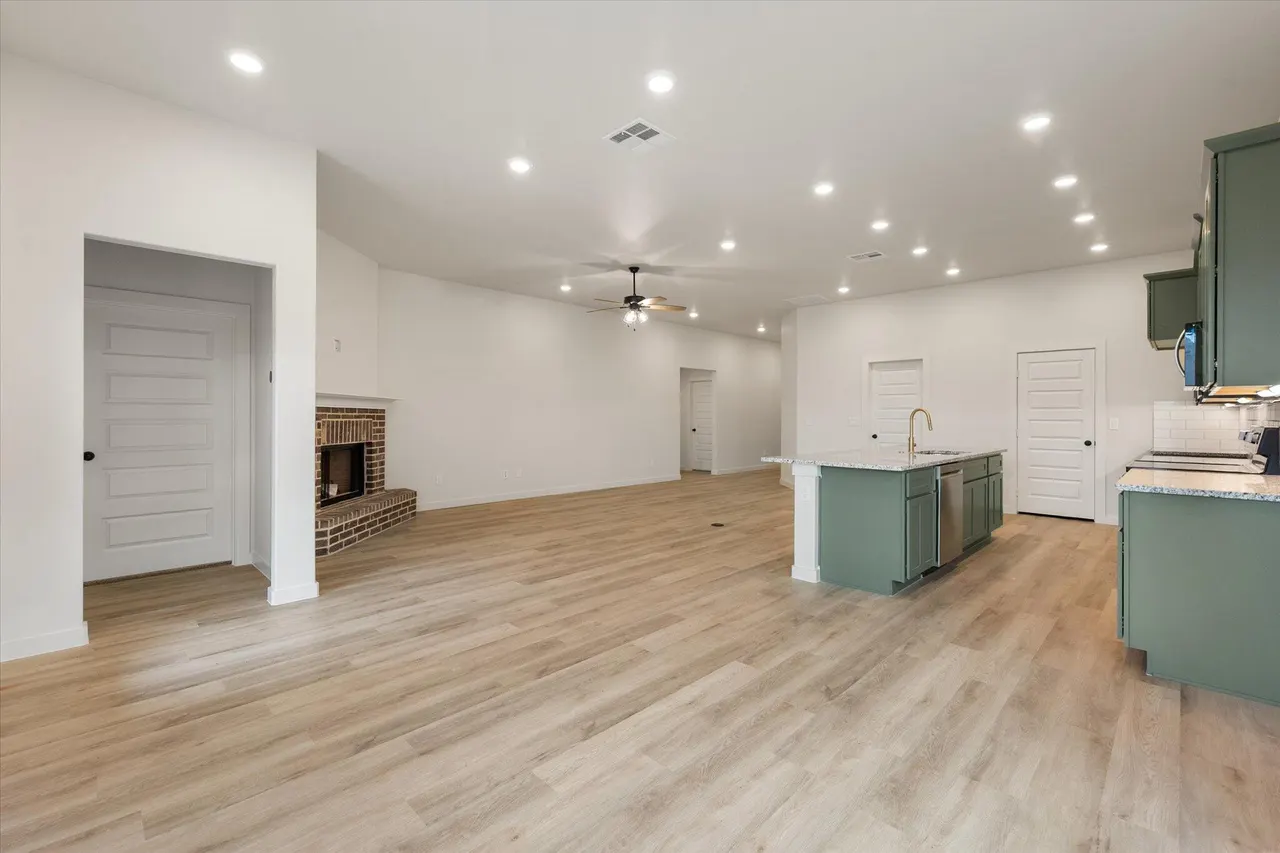 Photo 11 — 2001 Cottonwood Avenue, Wolfforth, TX 79382