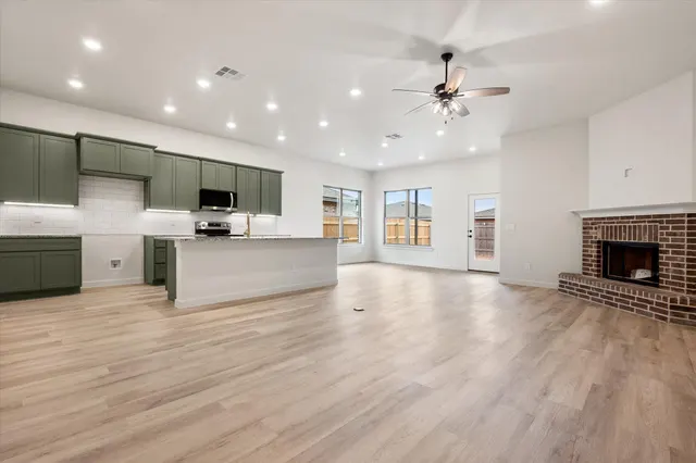 Photo 4 — 2001 Cottonwood Avenue, Wolfforth, TX 79382