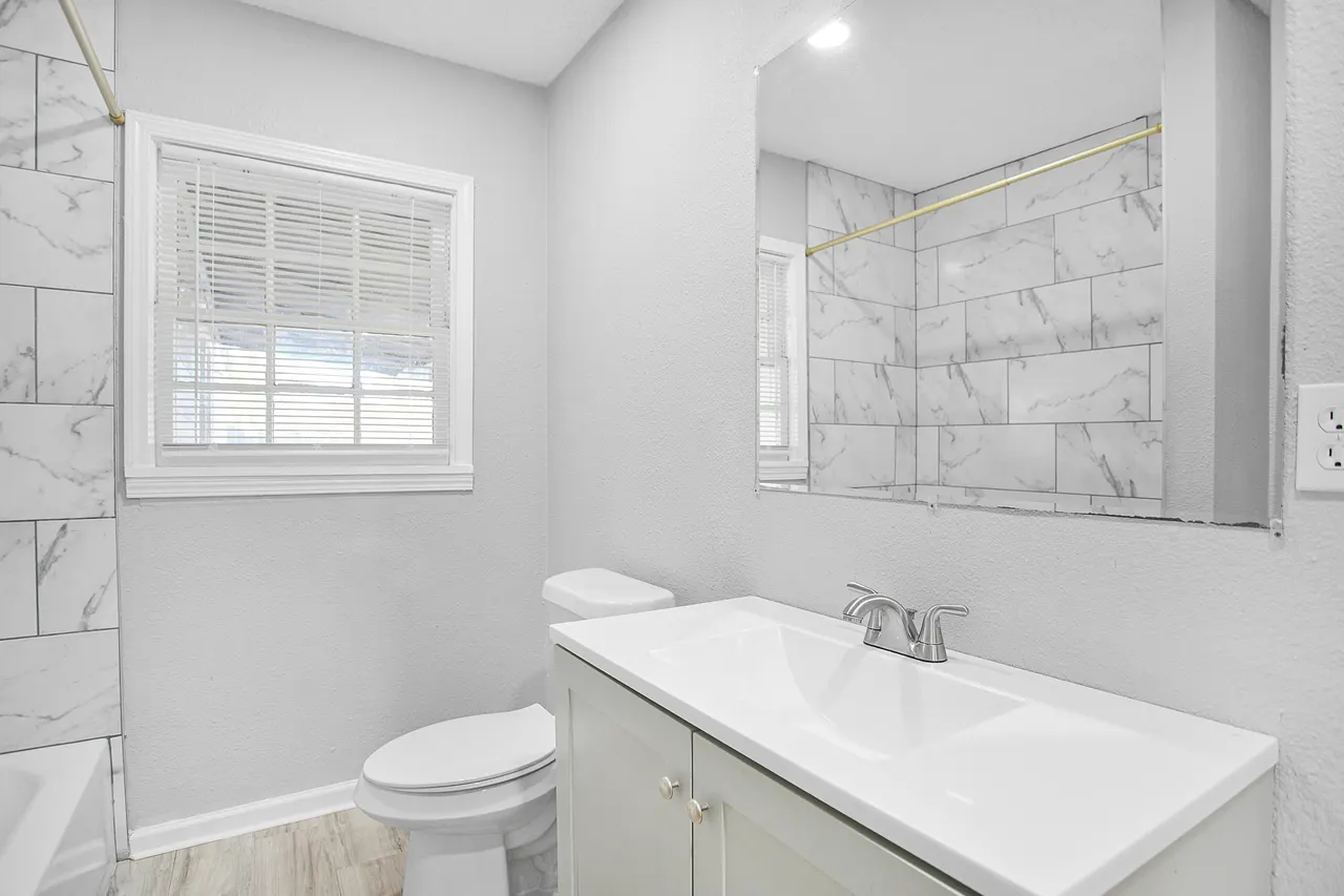 Photo 33 — 2430 31st Street, Lubbock, TX 79411
