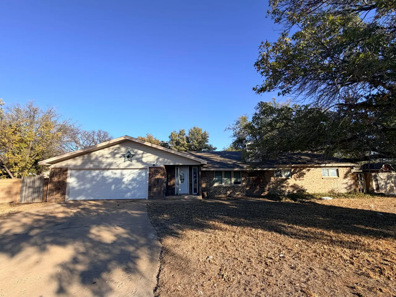 Photo 8 — 2412 Lockwood Street, Tahoka, TX 79373