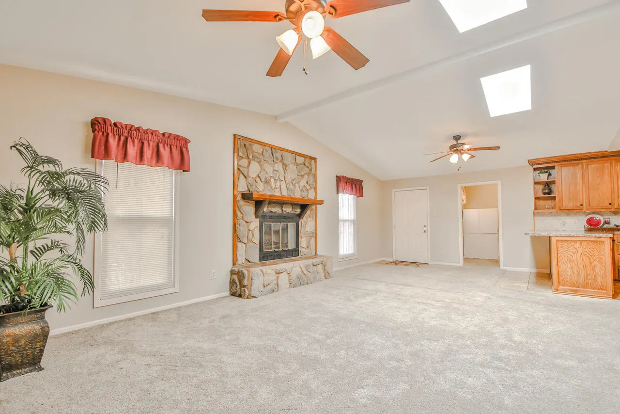 Photo 6 — 2931 E Baylor Street, Lubbock, TX 79403