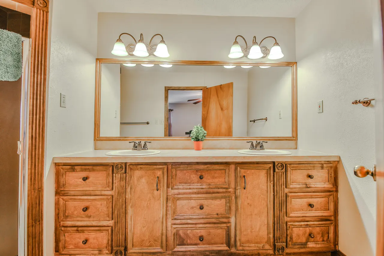 Photo 18 — 2931 E Baylor Street, Lubbock, TX 79403