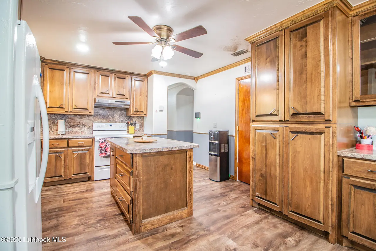 Photo 4 — 1319 N Cedar Street, Brownfield, TX 79316