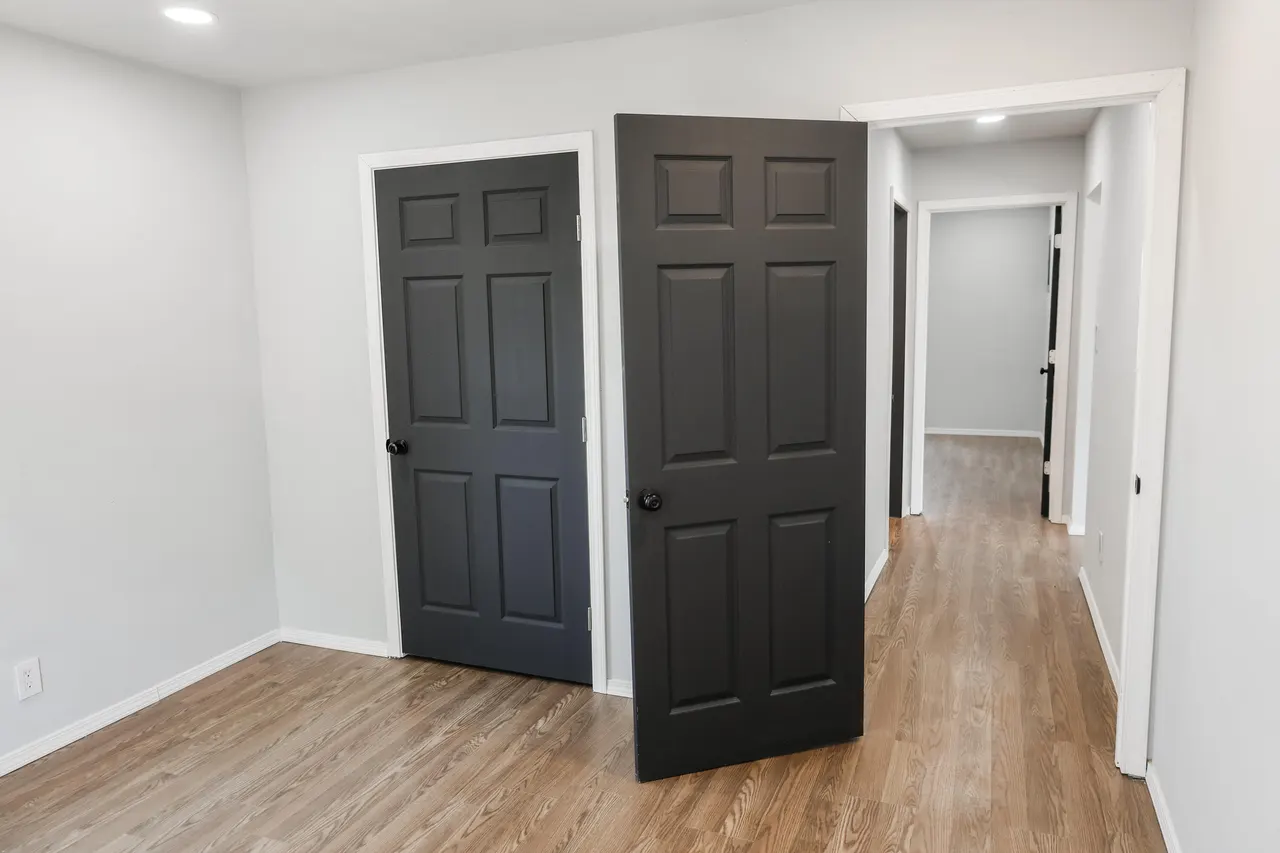 Photo 12 — 112 SW 8th Street, Plainview, TX 79072