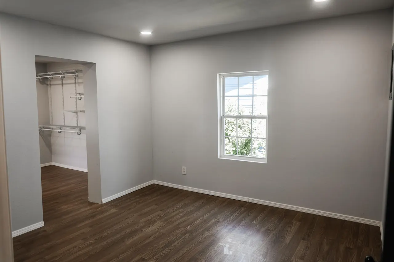 Photo 16 — 112 SW 8th Street, Plainview, TX 79072