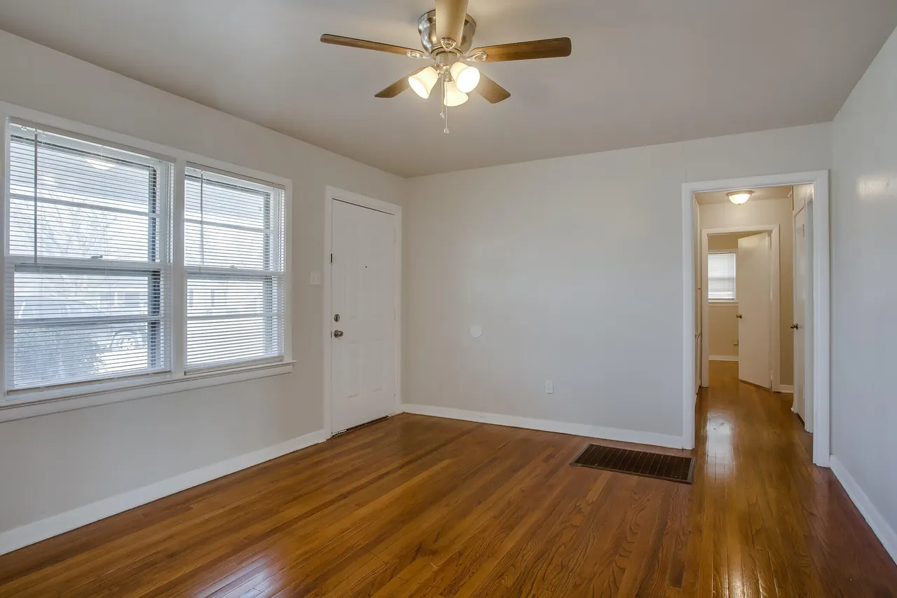 Photo 2 — 4315 32nd Street, Lubbock, TX 79410