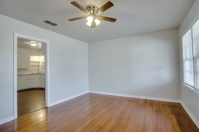 Photo 3 — 4315 32nd Street, Lubbock, TX 79410