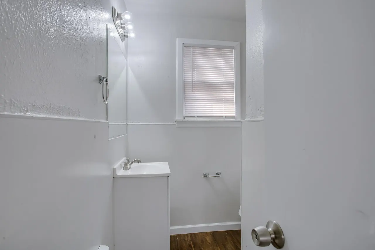 Photo 13 — 4315 32nd Street, Lubbock, TX 79410